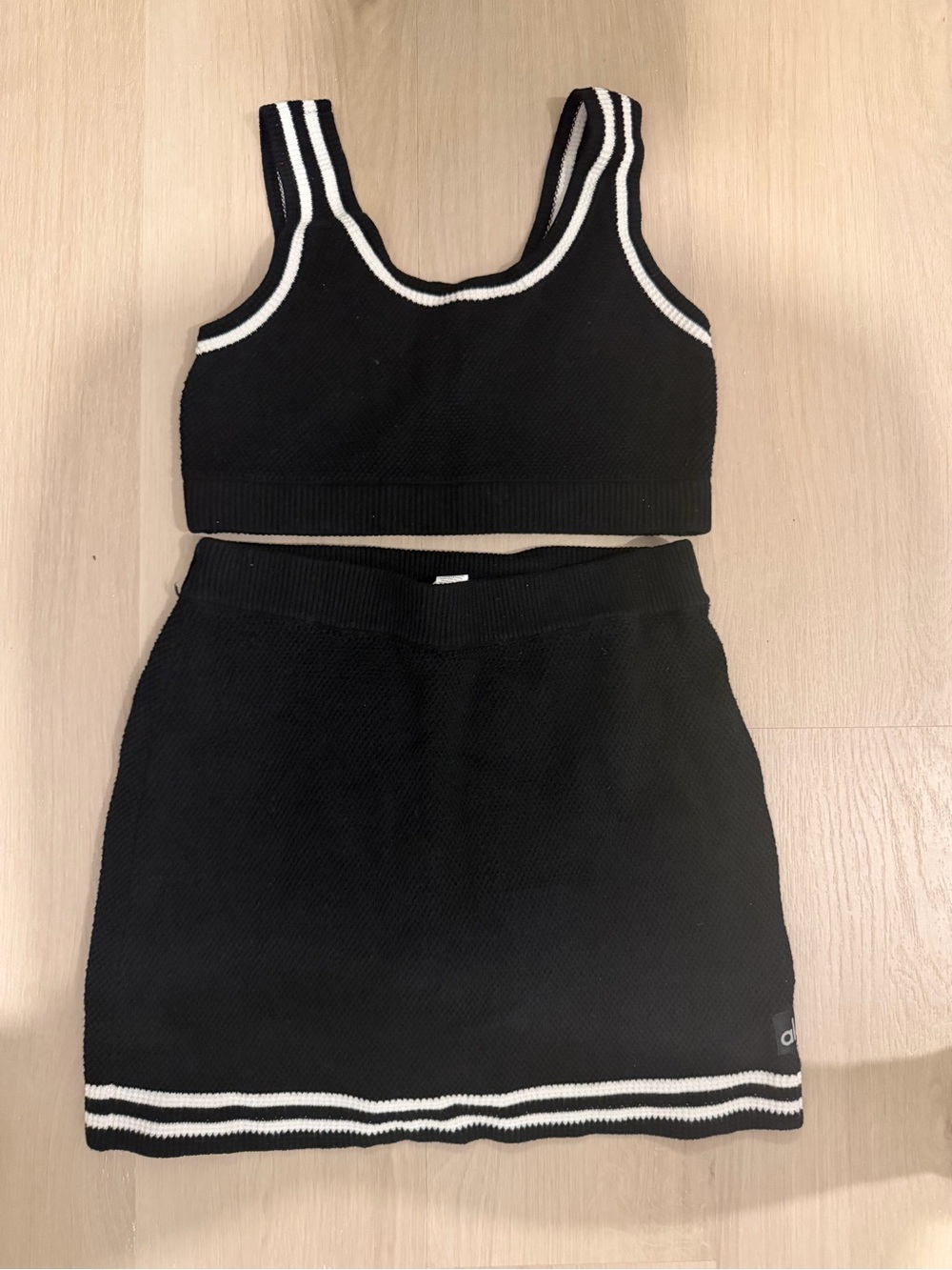 ALO Yoga Black Knit Stripe-Trim Skirt Set